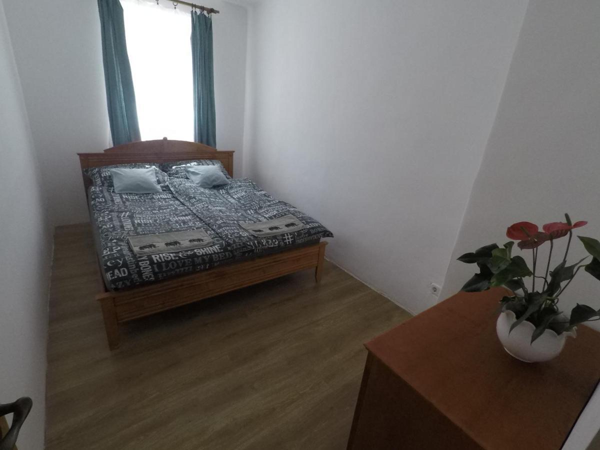 Balcsi1 Apartment Balatonfůzfő Bagian luar foto