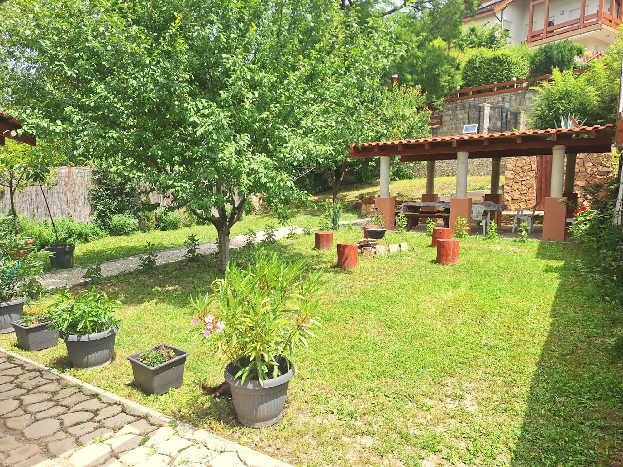 Balcsi1 Apartment Balatonfůzfő Bagian luar foto
